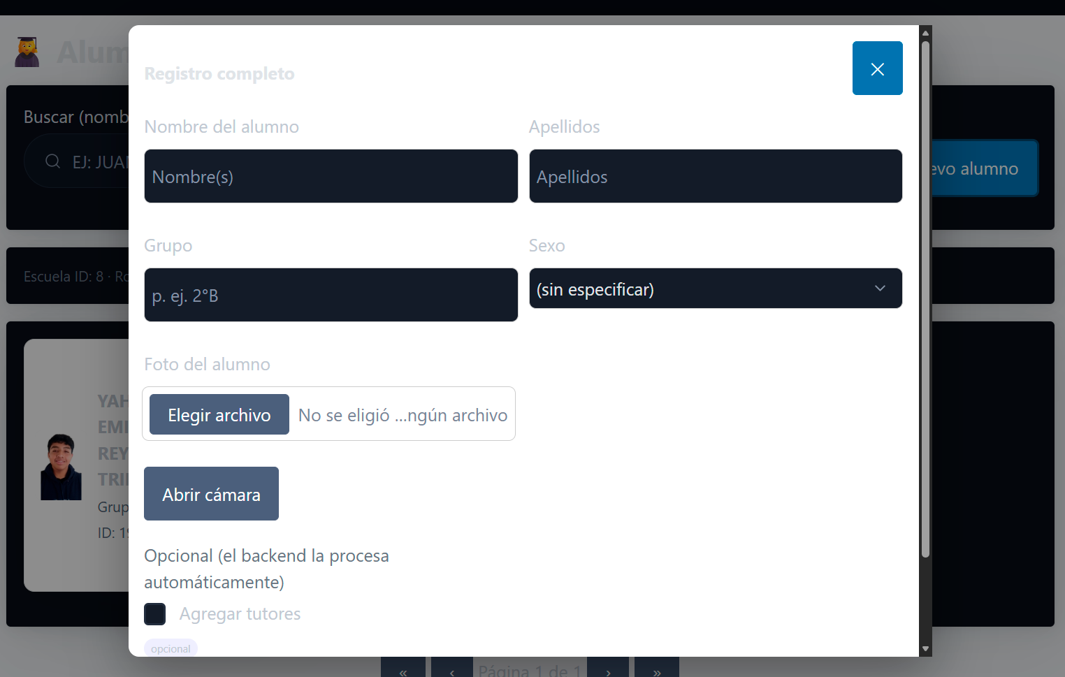 Modal real de registro completo del alumno en Escolar360